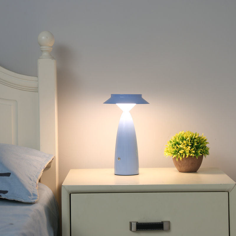 MushroomGlo - Lampada da Tavolo Gioiosa con Design Industriale