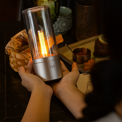 GlowLume | LED Tafellamp met Kaarslichteffect – Dimbaar & Oplaadbaar – Aluminium Design – 12u Gebruik – Binnen & Buiten