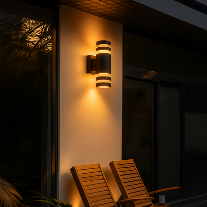 TORCHA | Lampada da parete moderna – Alluminio impermeabile – Design di Johnathen Wooley – Per interno ed esterno