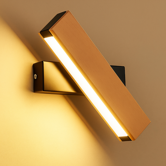 ScandiGlow | Houten LED-Wandlamp – Verstelbaar Scandinavisch Design voor Slaapkamer of Woonruimte