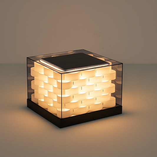 SolarWeave | Lampa zewnętrzna na energię słoneczną – Pleciony design – IP65 – E27 LED