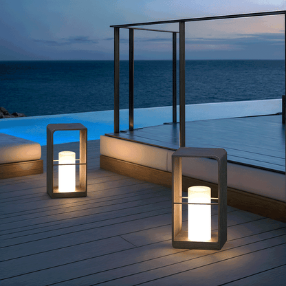 IRENA | Lampada da Giardino Solare – Alluminio Nero – Illuminazione Esterna Atmosferica in Stile Scandinavo