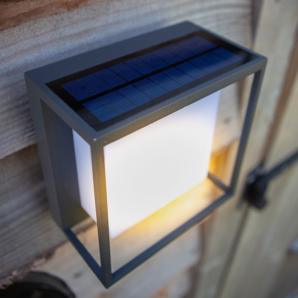 LYNORA Solar Wandlamp – Rechthoekig Acryl Design met Bewegingssensor – IP65 – LED Buitenlamp