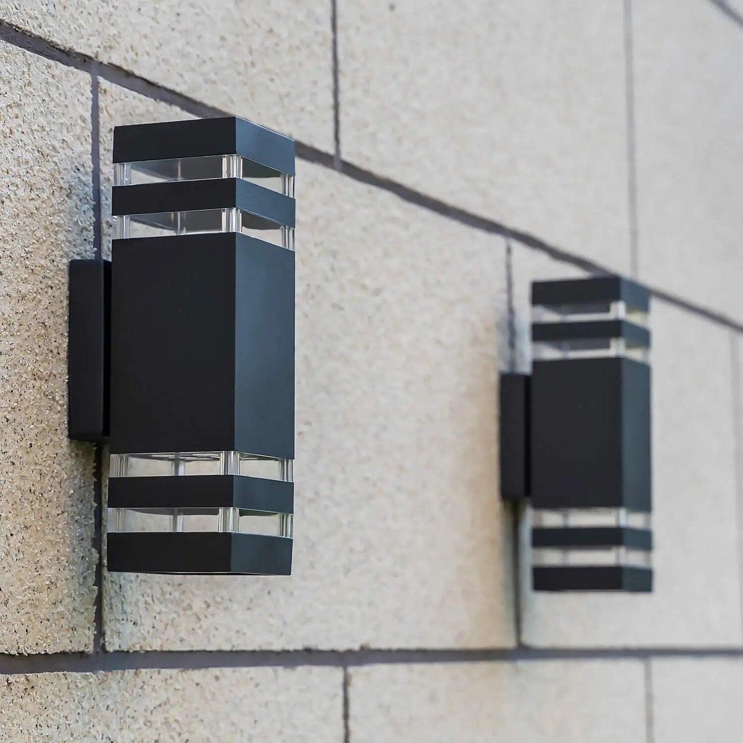 TORCHA | Lampada da parete moderna – Alluminio impermeabile – Design di Johnathen Wooley – Per interno ed esterno