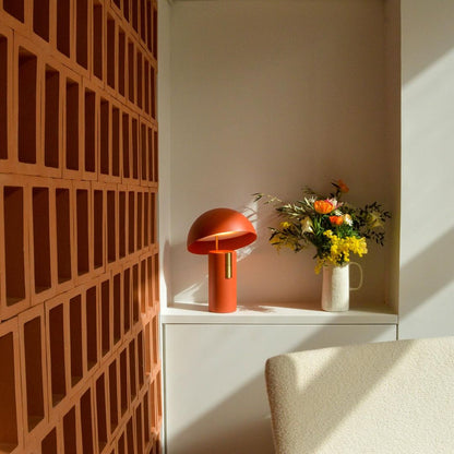 Solique | Gekantelde kap Tafellamp