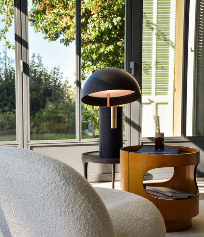 Solique | Gekantelde kap Tafellamp