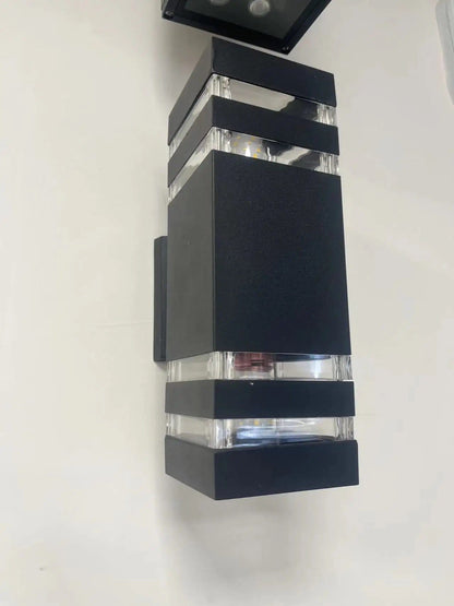 TORCHA | Lampada da parete moderna – Alluminio impermeabile – Design di Johnathen Wooley – Per interno ed esterno