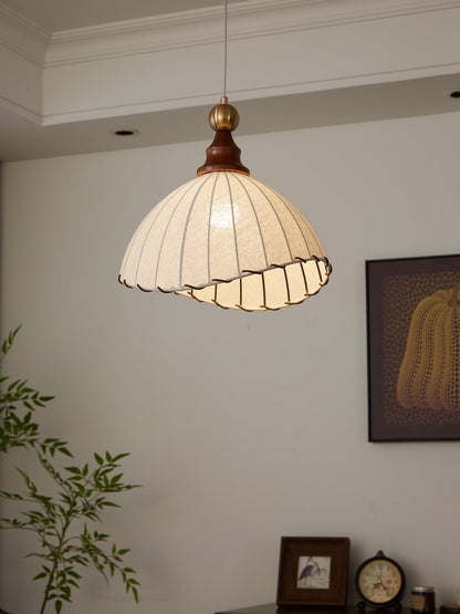 VELMARA Lampada a sospensione – Paralume in tessuto plissé con legno e metallo color oro – Ø40 cm