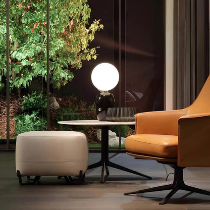 RaisoNova – Nowoczesna, smukła lampa stołowa