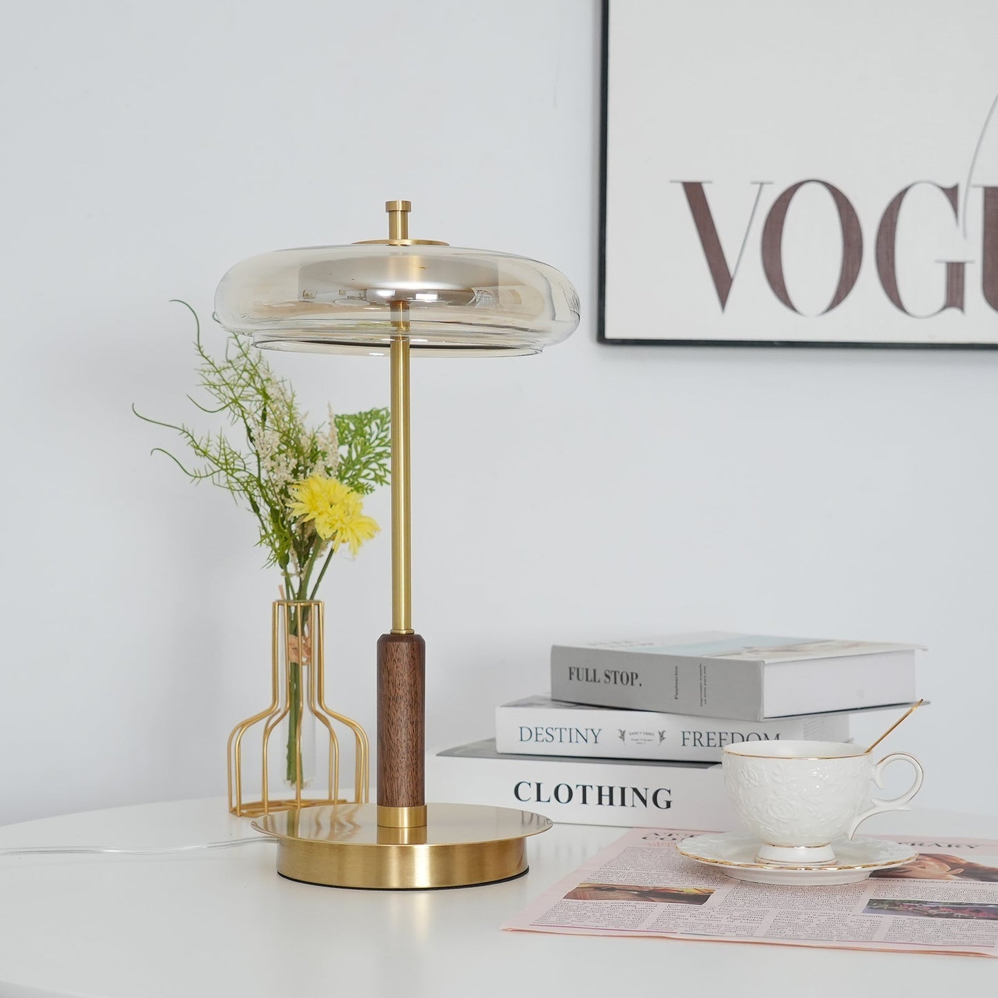 Rayvora | Elegancka i nowoczesna lampa stołowa