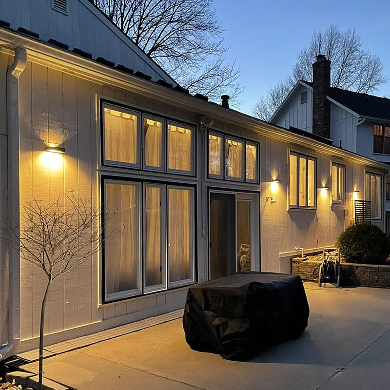 Zyvira | Lampada da parete solare SU-GIÙ