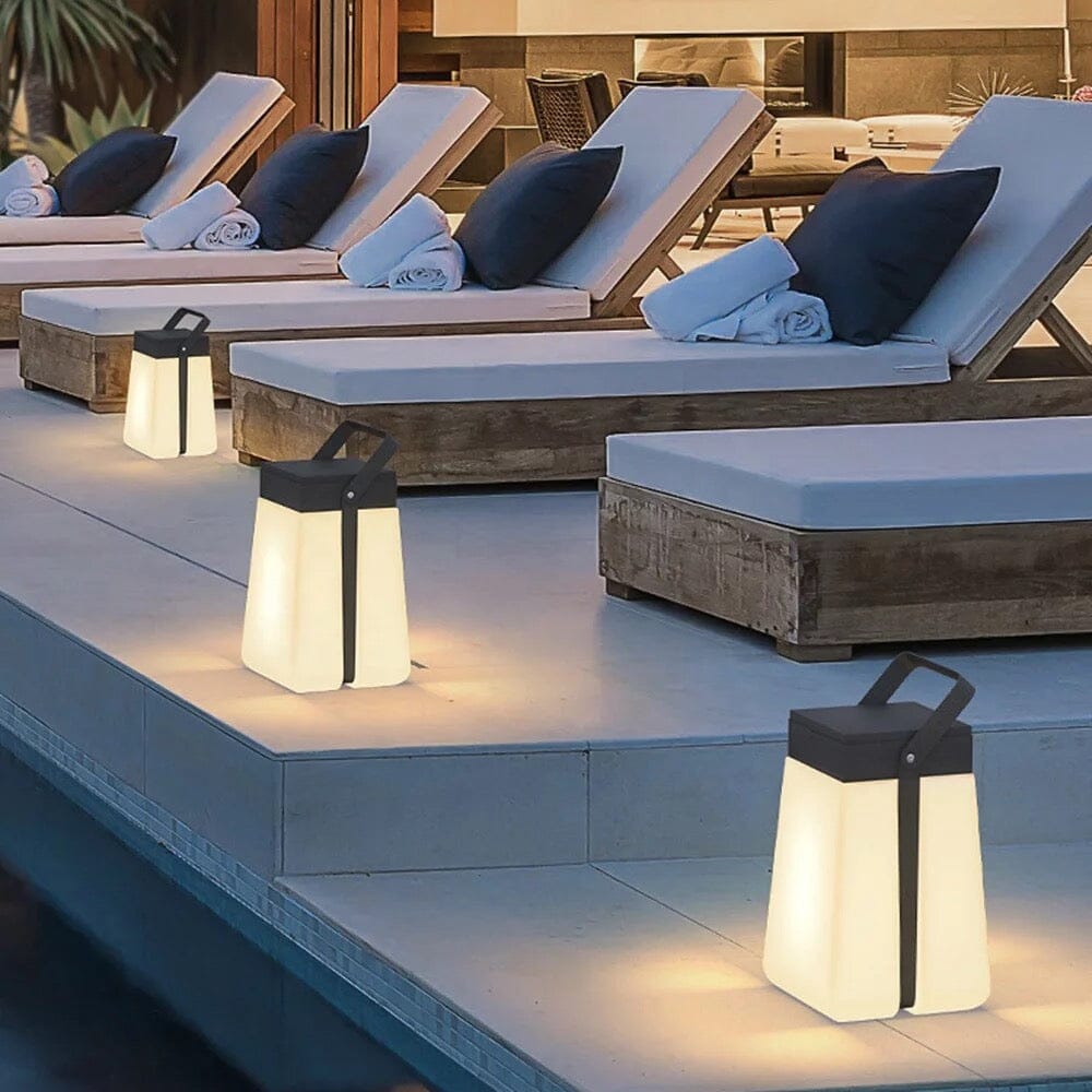 SAVANNIA | Solar Buitenlamp – LED Tuinlamp in Scandinavische Stijl – Weerbestendig – Zwart Mat Aluminium – Nordic Design