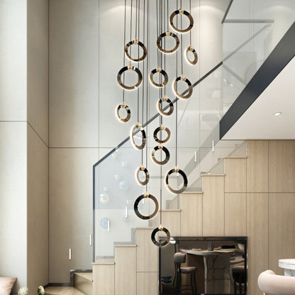 KhaatemLuce – Lampada a Sospensione LED Futuristica con Anelli Multipli – Altezza Regolabile – Design Moderno