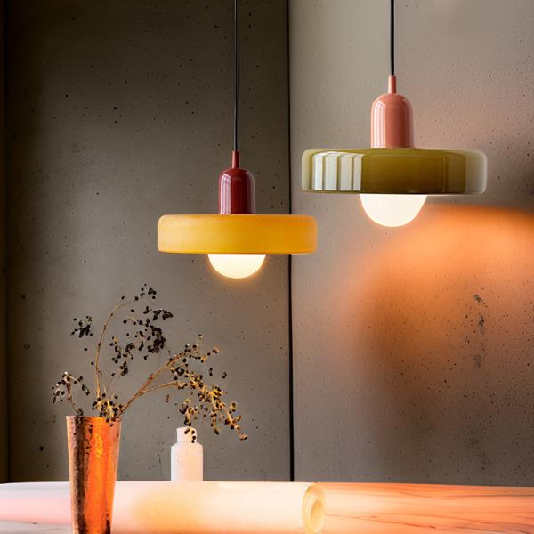 Macaron-  hanglamp met gekleurd glas en modern design