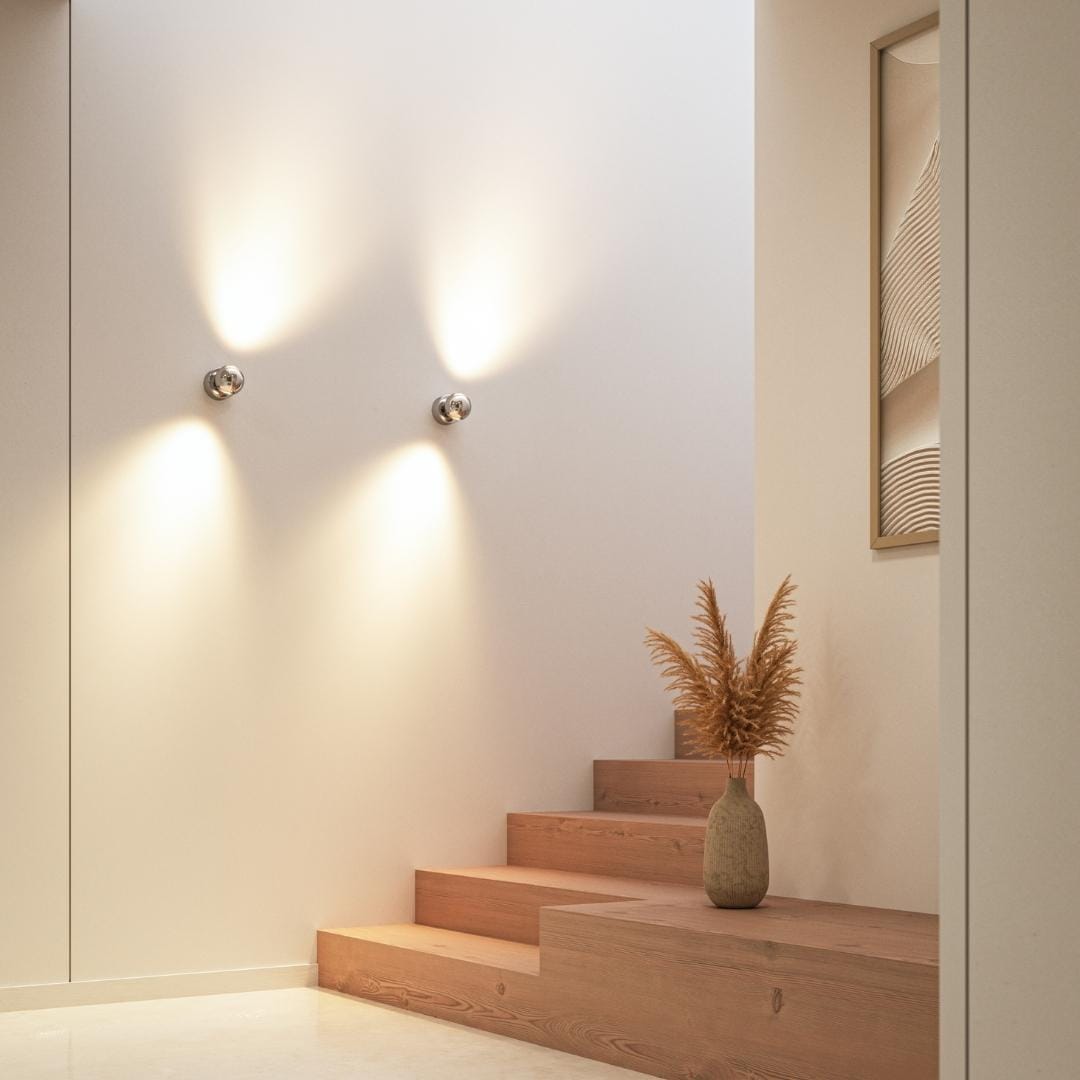 Orbilo - Obracająca się lampa ścienna LED z pilotem