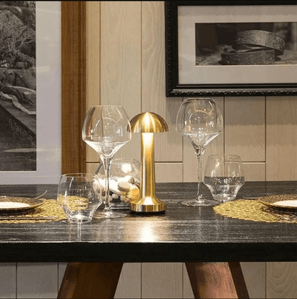 LightElegance - Lampada da Tavolo Moderna con Design Elegante